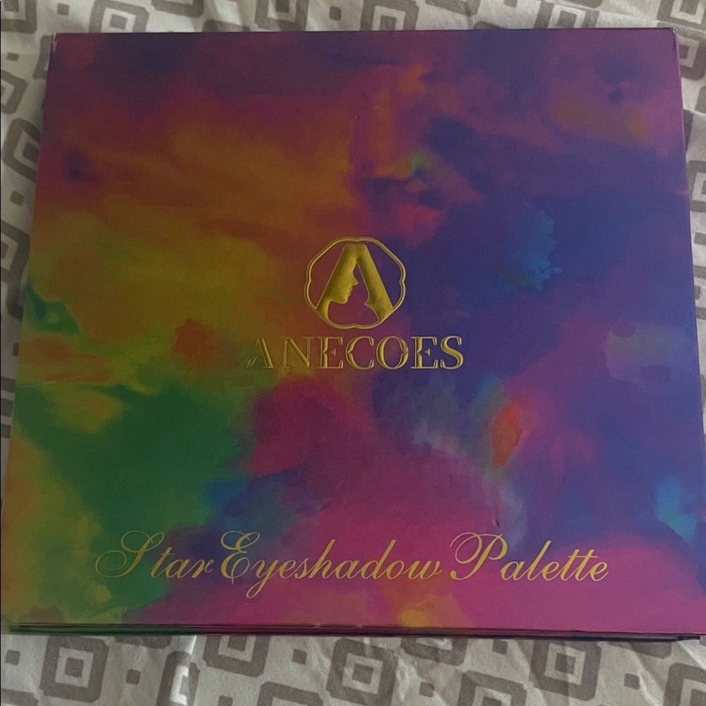 Star Eyeshadow Palette - Vibrant Multicolor